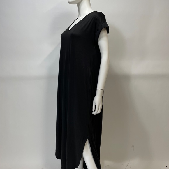 Entro Black Short Sleeve Pocket Maxi Dress - Picture 2 of 5
